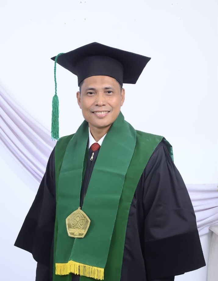 DARI DESA YANG SEDERHANA, MENJADI HARUM NAMA JAMBI — KISAH ANAK DESA YANG DIKUKUHKAN JADI GURU BESAR  